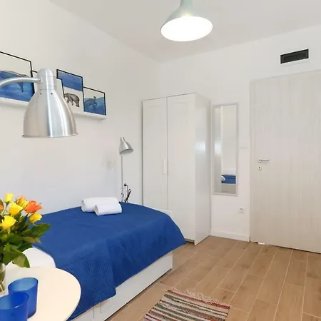 And Stone House Apartment *